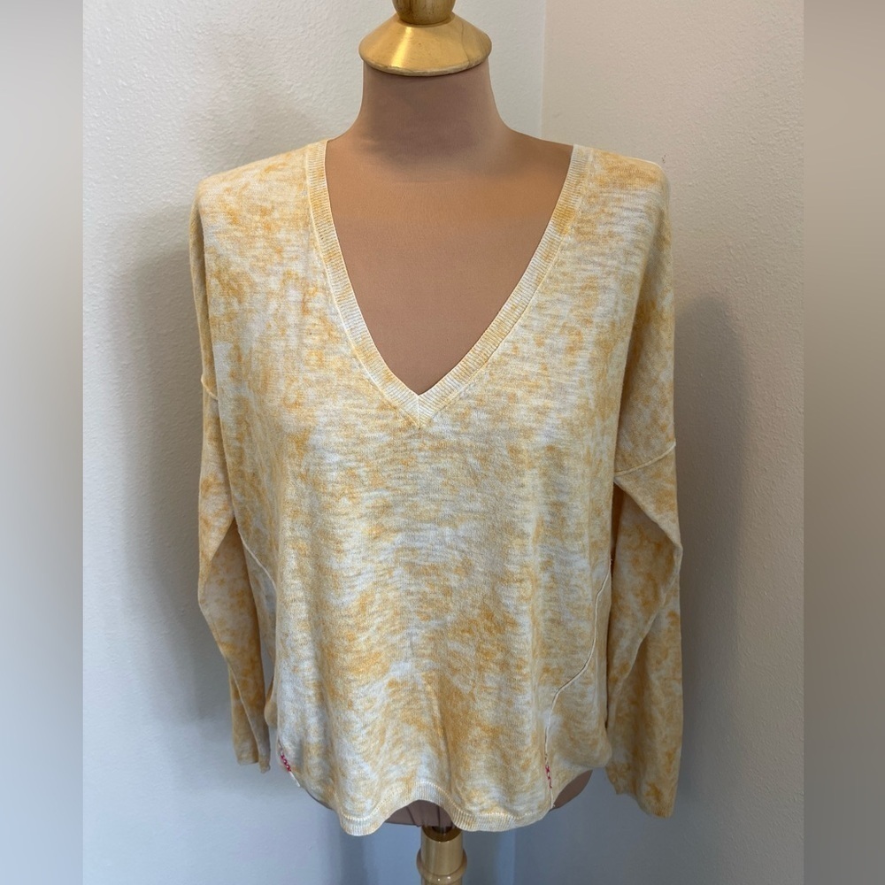 L+t Label + Thread Yellow Tie Dye V-Neck Cotton Pullover Sweater